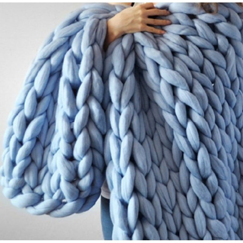 Chunky Knit Throw Blanket – Cozy Handwoven Decor